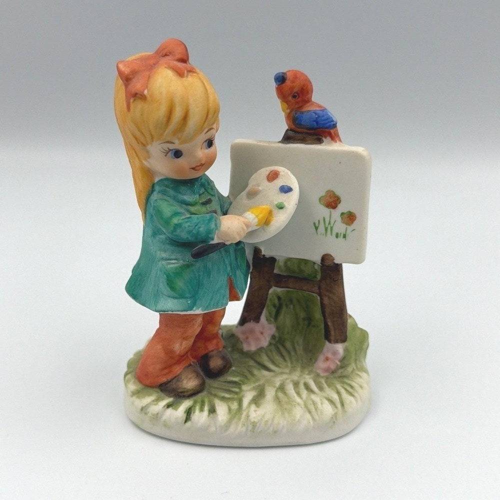 Vintage Lefton Artist Girl Painting with Bird Figurine TWR-7513 Taiwan 4"